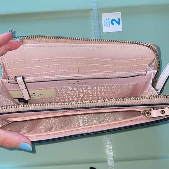 Kate Spade Hand wallet Baby Pink With Strap - Picture 4 of 5
